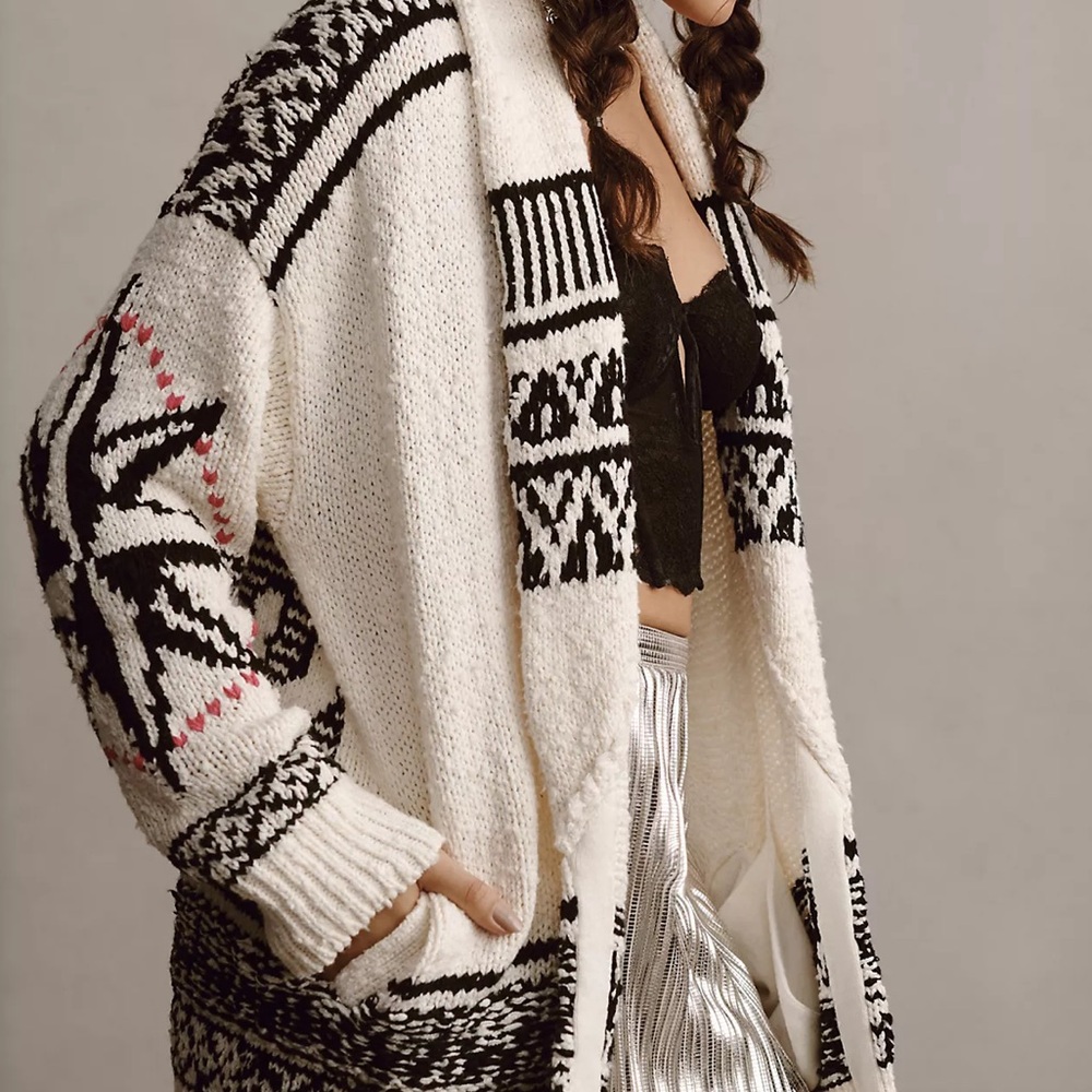 NWT Easel Black and White Patterned Cardigan